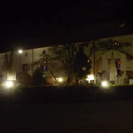 Bak Vendeglo 3* Gyulakeszi