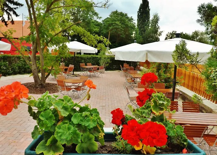 Bak Vendéglő 3* Gyulakeszi