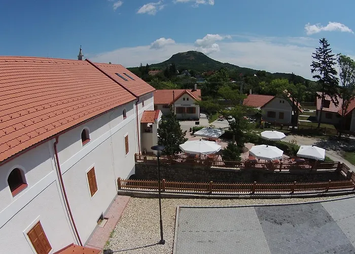 Bak Vendeglo 3* Gyulakeszi